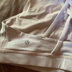Lululemon sports bra size 10